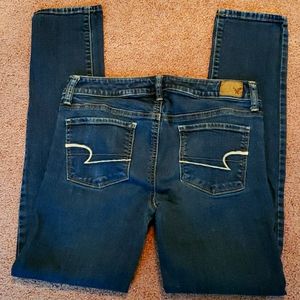 Womens American Eagle skinny jeans size 8